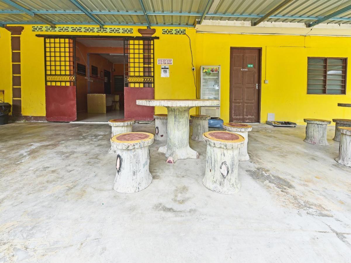 Oyo 90454 Haza Harmoni Guesthouse Κότα Μπάρου Εξωτερικό φωτογραφία